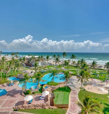 Почивка в Салала, Оман със самолет от София - 7 нощувки в CROWNE PLAZA RESORT SALALAH