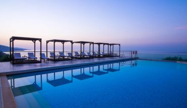 AEOLIS THASSOS PALACE
