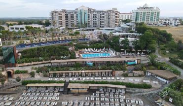 LAUR HOTELS