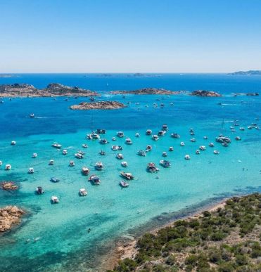 Почивка в тюркоазена Сардиния - полет от Варна